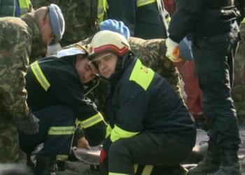Me hematoma dhe dëmtime në kokë, një i plagosur nga tërmeti niset me helikopter drejt Italisë