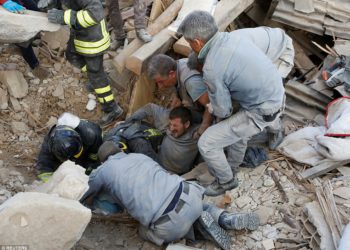 Sa mund të jetosh nën rrënoja dhe disa histori të jashtëzakonshme mbijetese nga tërmetet