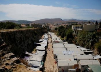 “Kushte të tmerrshme”, kampet e refugjatëve në Greqi “në prag të katastrofës”