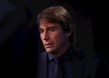 Zarf anonim me plumb brenda, kërcënohet me jetë trajneri i Interit, Antonio Conte