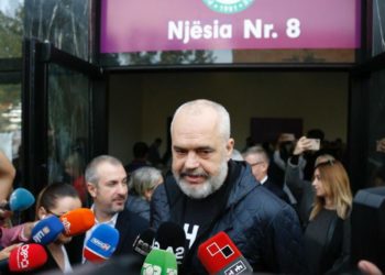 “Plumb ballit’/ Rama flet për kërcënimet: S’më shqetësojnë, koha për të dhënë llogari për pasuri të vëna në mënyrë kriminale