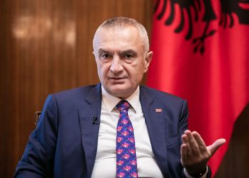 Ngritja e “Kushtetueses”/ Meta publikon letrën drejtuar Ruçit: Ta lexojnë me durim