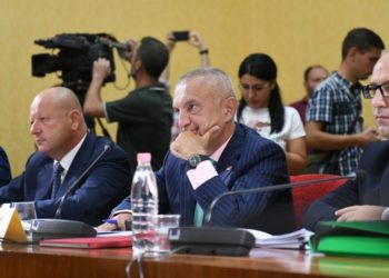 “Material shumë i dobët për të qenë sekret”/ Deputeti për dokumentin “bombë” të Metës: S’justifikon vendimin e zhdekretimit të zgjedhjeve