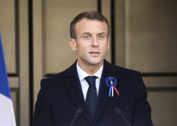 Macron shkruan në shqip për tërmetin: Po dërgojmë menjëherë ekipe të sigurisë civile