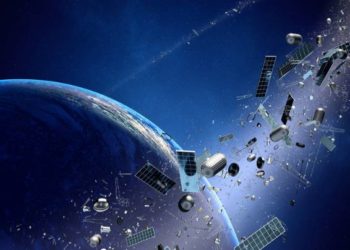 Ankohen astronautët: Mbetjet hapësinore po na pengojnë satelitët