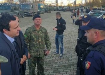 Albin Kurti në Durrës: Ndihma për njëri-tjetrin nuk është dhuratë, por detyrim