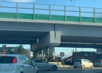 Dëmet e mëdha nga tërmeti, bllokohet qarkullimi te Mbikalimi i Shkozetit