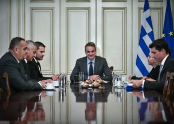 Vangjel Dule e Fredi Beleri i shkojnë në zyrë dhe i ankohen për Shqipërinë, kryeministri grek: Do vij t’ju shoh!