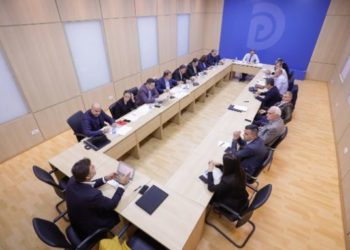 Opozita mbledh grupin e punës për reformën zgjedhore