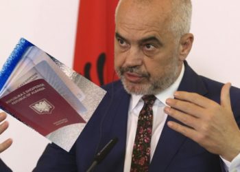 “Pasaportat e arta”, “The Guardian” zbulon si Rama e zyrtarë të tjerë të huaj i japin nënshtetësi të pasurve të Europës