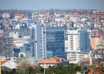 Kosovë, qeveria e re nuk do të ketë më shumë se 12 ministri