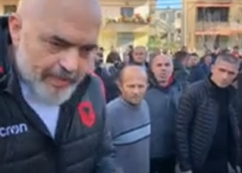 Rama në Kombinat/ Mos më vdisni se s’ka kush jua zgjidh hallin pastaj!