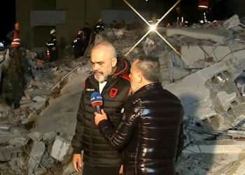 Rama nga Durrësi: Po mbaj brenda shumë dhimbje, është bërë punë heroike për shpëtimin e të bllokuarve nën rrënoja