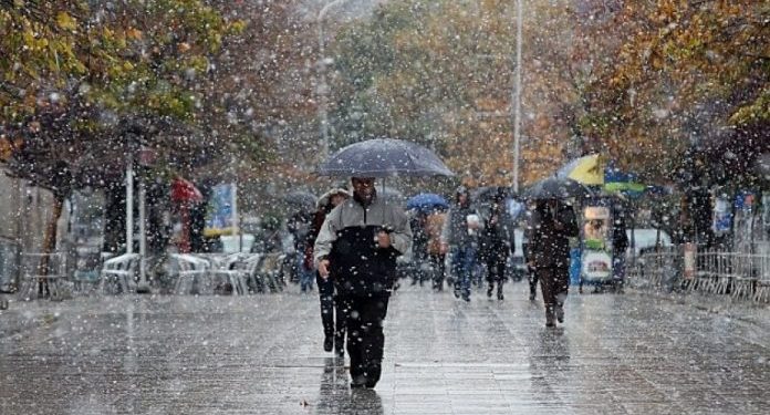 Reshjet e shiut/ Prefekti i Qarkut Tiranë: Situata në kryeqytet në normalitet të plotë!