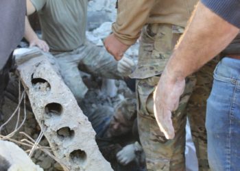 Pamjet e shpresës! Si u nxorr nga rrënojat një person në Thumanë (FOTO)