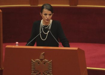 Hajdari: Palët po i bëjnë hile njëri-tjetrit, të gjejmë gjuhë të përbashkët