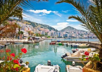 “Business Insider”: Saranda, mes 6 vendeve që duhet të vizitohet sot