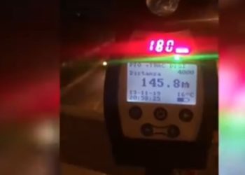 VIDEO/ Gara të paligjshme shpejtësie në aksin Sauk-Teg, hiqen 22 patenta brenda dy orëve