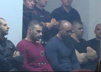 Shtyhet sërish gjyqi për Emiljano Shullazin, shkak shkarimi i gjytarit që rezultoi me 85 mijë dollarë tepër