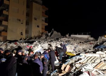 Tërmeti në Shqipëri, 31 të vdekur, vijojnë kërkimet nën rrënoja