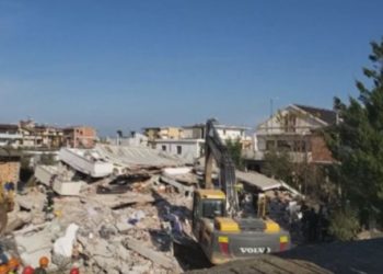 Zëri i Amerikës/ Në Shqipëri janë mbi 5200 të pastrehë dhe 1200 banesa të dëmtuara deri tani