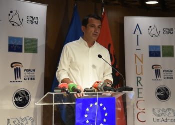 Tirana mikpret organizatën rinore të vendeve Adriatiko-Joniane, Veliaj: Fuqizojmë shpirtin e sipërmarrjes tek të rinjtë