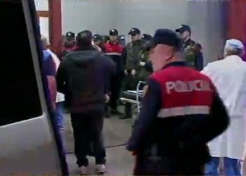 Blindohet spitali i Traumës, një nga të plagosurit e atentatit në Durrës i plagosur rëndë