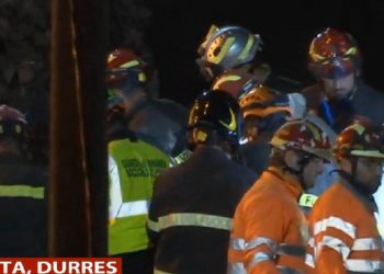 Nxirret i pajetë një anëtar i familjes Lala, 5 të tjerë vijojnë të jenë nën rrënoja në zonën e ish-Kënetës