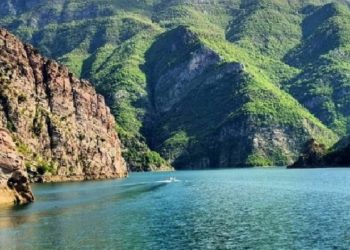 Media amerikane: 21 arsyet pse duhet të vizitoni Shqipërinë përpara se të bëhet shumë e frekuentuar (FOTO)