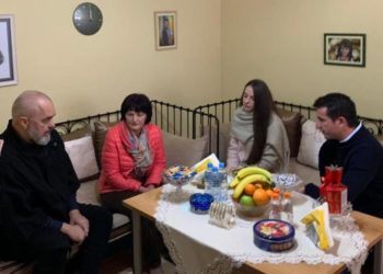 Iu prish shtëpia nga tërmeti, Rama dhe Veliaj vizitojnë familjen Vladi: 1118 familje përfituan bonus qiraje