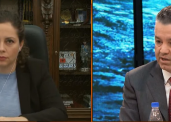 Post-Tërmet/Zyrtari i PD-së i kërkon Ministres së Mbrojtjes dorëheqjen; Ajo e sfidon me kontributin e tij