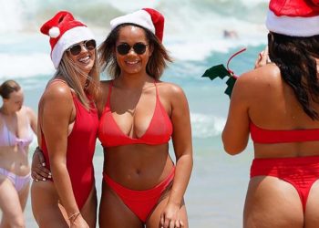FOTO/ Kështu i festojnë australianët Krishtlindjet, të gjithë në plazh