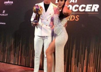 Çifti CR7/ Georgina shoqëron Ronaldon në Dubai, merr vëmendje maksimale