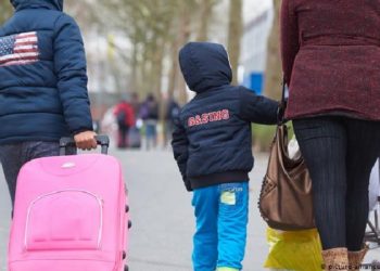 Familja shqiptare me dy fëmijë “gjunjëzon” Kölnin në gjykatë, çfarë u vendos për ta