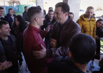 “8 Dhjetori, ditë për solidaritet”, Basha në Mamurras me vullnetarët e FRPD: Ndihmuam banorët me ndihma