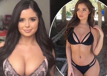 FOTO/ Bikini shumë të vogla, Demi tregon format bombastike në Detin e Vdekur gjatë pushimeve përrallore
