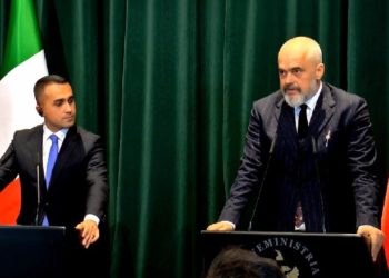 “Mbështetje në rrugën europiane”/ Di Maio: Vlerësim të dëmeve nga tërmeti, uroj që konferenca e donatorëve të bëhet në Tiranë
