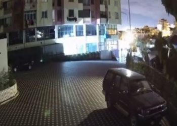 Jeni kuriozë për dritat e shfaqura gjatë tërmetit? Si e shpjegojnë shkencëtarët dukurinë e veçantë