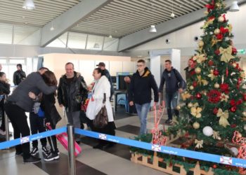 Fluks në portin e Durrësit, festat e Fundvitit sjellin brenda një jave mbi 21 mijë udhëtarë