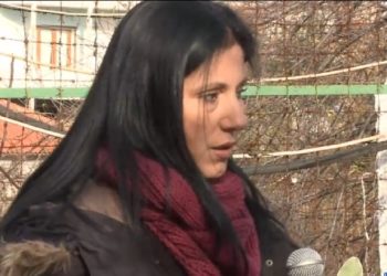 Nëna e 3 fëmijëve rrëfen mes lotësh pse përfundoi pas hekurave: Djali i vogël më pyet kur do vish