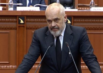 Rama: Do t’ua mbyllim gojën me ligj atyre që përhapin panik në rast fatkeqësish