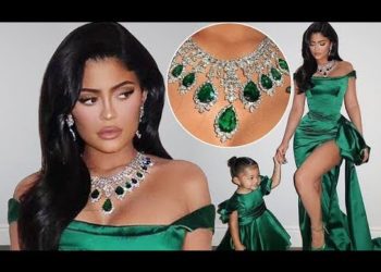 FOTO/ Kylie Jenner nuk zhgënjen me festën e Krishtlindjeve në familjen Kardashian