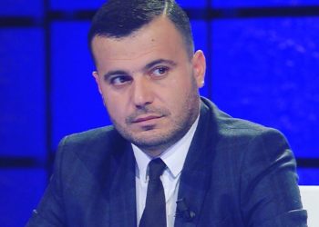 Apeli i gazetarit pas tërmetit tragjik: Bllokoni asetet e ndërtuesve që shkaktuan dëmet