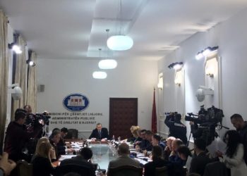 Përpos kundërshtimeve, “Ligjet” miratojnë në parim paketën “Anti-shpifje” të propozuar nga qeveria