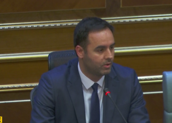 Konjufca mban fjalën e parë si kryetar i ri i Kuvendit të Kosovës: Mirënjohje për besimin e dhënë
