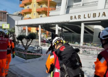 U dëmtua nga tërmeti, IKMT-ja nis shembjen e një tjetër hoteli në Durrës