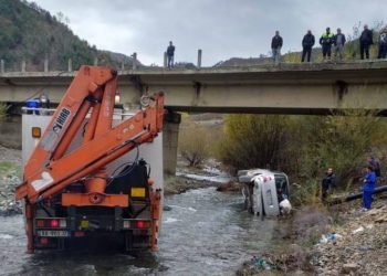 Makina bie nga ura, vdes në aksident 50-vjeçari në Mirditë
