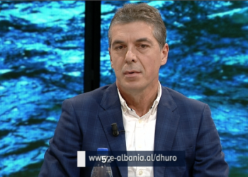 Real Story/Gazmend Oketa: Pashë zyrtarë të lartë në terren me këpucë lustrafinë