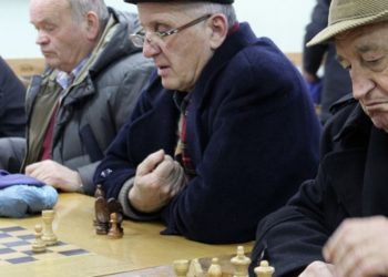 Shpërblimi për pensionistët, Braçe: E di që nuk janë shumë, Rama dhe Denaj nuk e vunë kurrë në diskutim