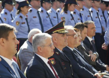 Reforma/ Vendimi i qeverisë, 600 policë mbi 55 vjeç dalin në pension. Skema e pagës dhe sa i kushton buxhetit